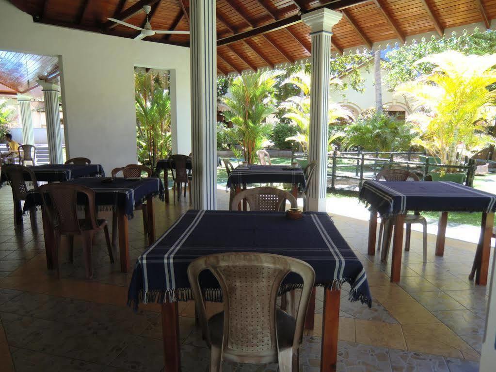 The Oasis Villa Hikkaduwa Εξωτερικό φωτογραφία